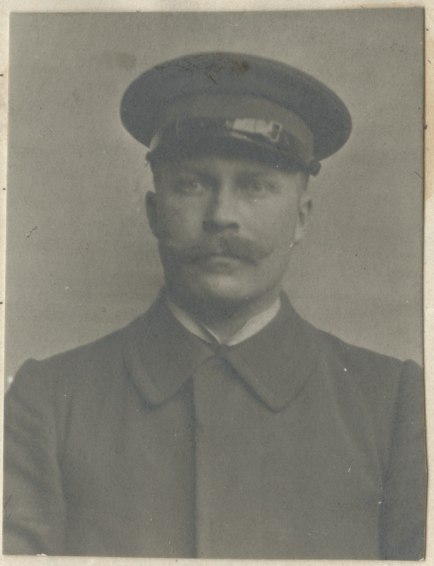 Hellmuth Witte autojuht Johannes Steinfeld, portreefoto