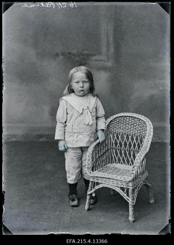 Väike poiss, (foto tellija Rebane).