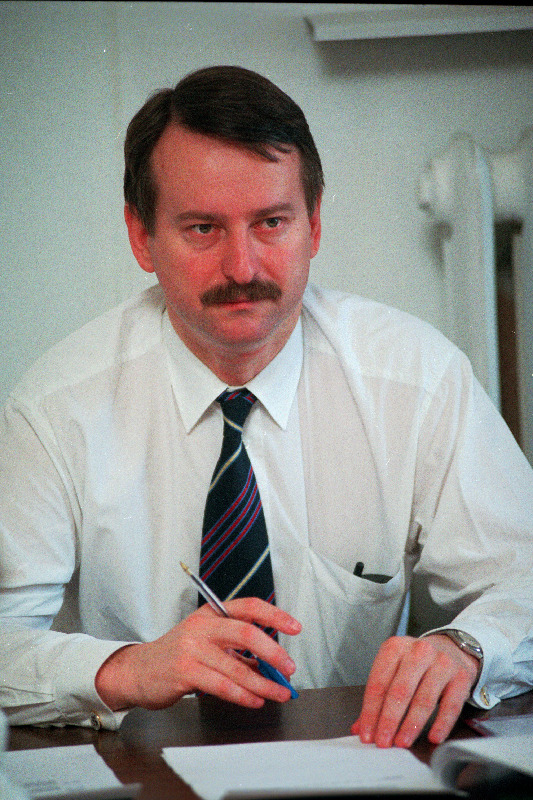 Siim Kallas, Riigikogu liige Reformierakonnast.