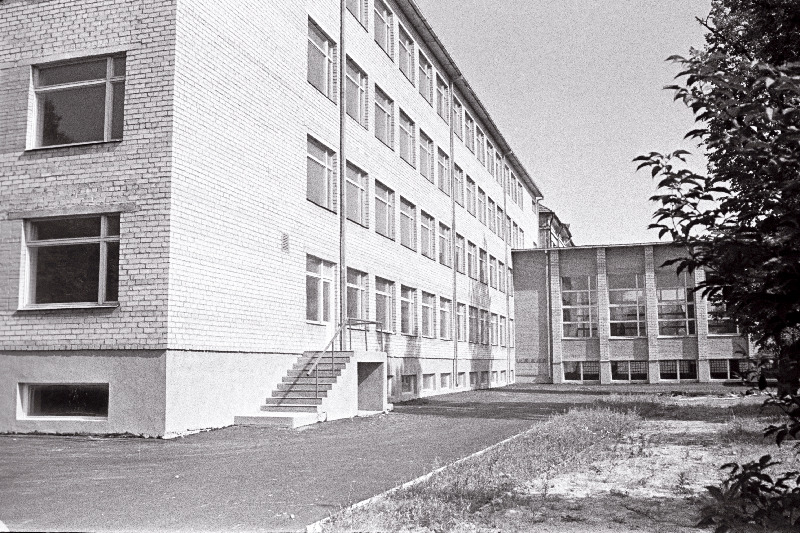 Vaade Tartu 10.Keskkooli uuele hoonele.