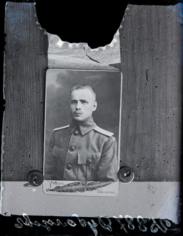 Mees fotol, (22.11.1917 fotokoopia, tellija Dubolozow [Dubalazov]).