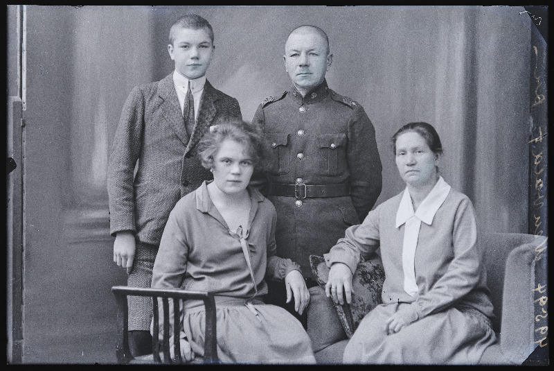 Perekond Neuvald [Neuvaldt].