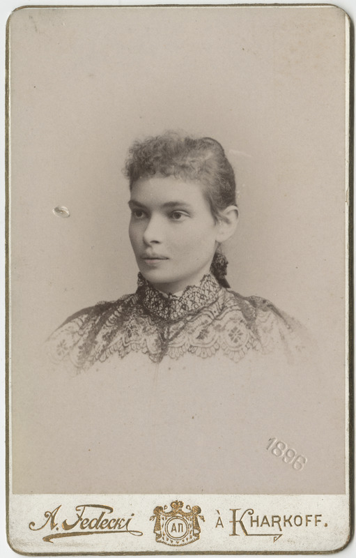 Määratlemata noor naine