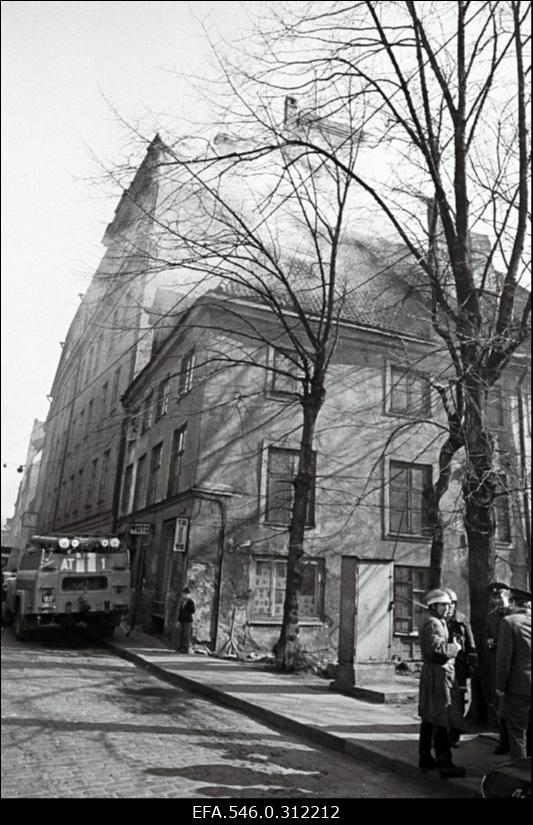 Tuletõrje vm (sõjaväestatud).