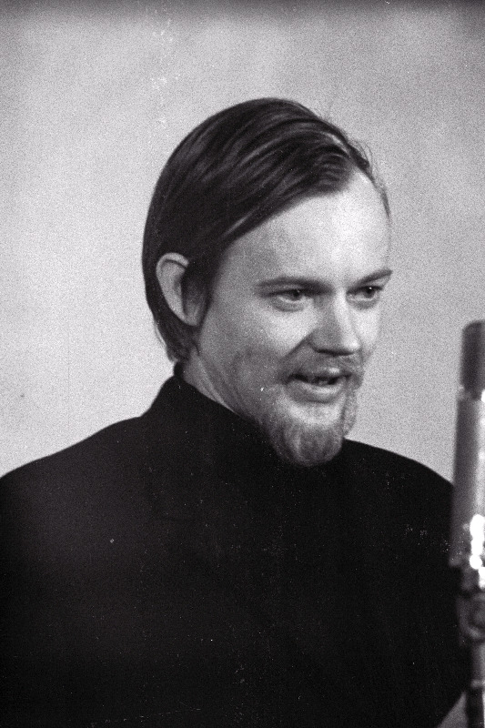 Ehin, Andres - luuletaja.