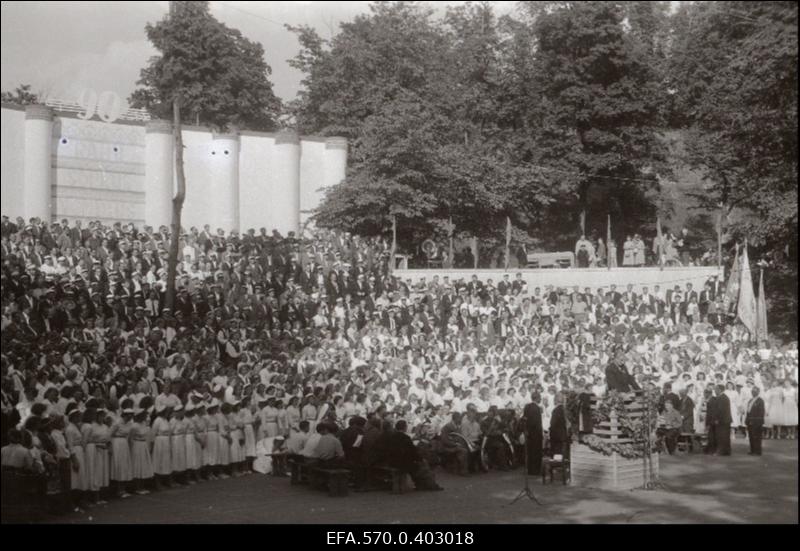 90. juubelilaulupidu Tartus.