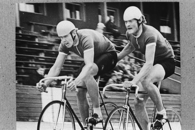 "Kalevi" velotrekil toimunud vabariigi meistrivõistlustel paarissõidus esikoha võitnud Urmas Karlson ja Meelis Järvekülg.