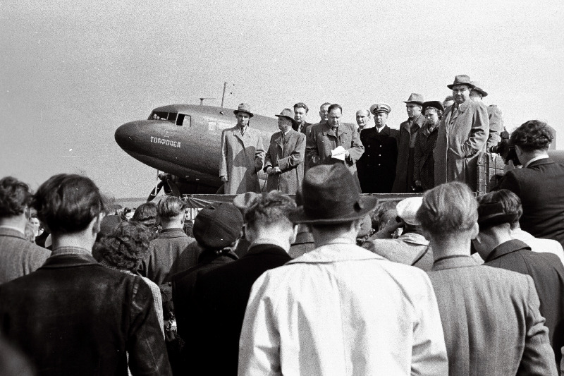 Ukraina Venemaaga taasühendamise  300-ndale aastapäevale pühendatud juubeliistungi külaliste ärasaatmine Tallinna lennujaamas.