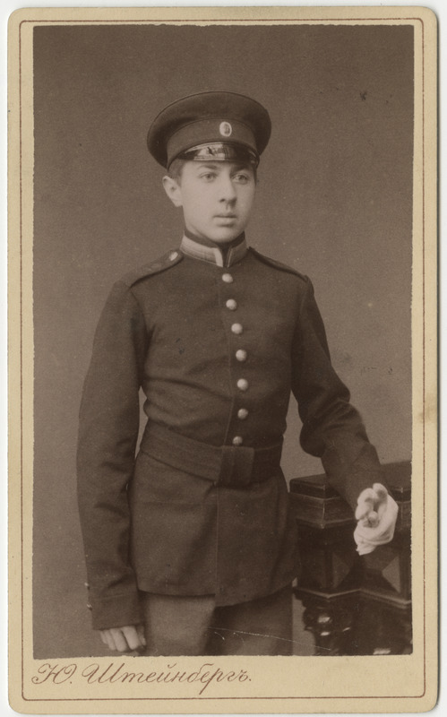 Mundris noormees, portreefoto