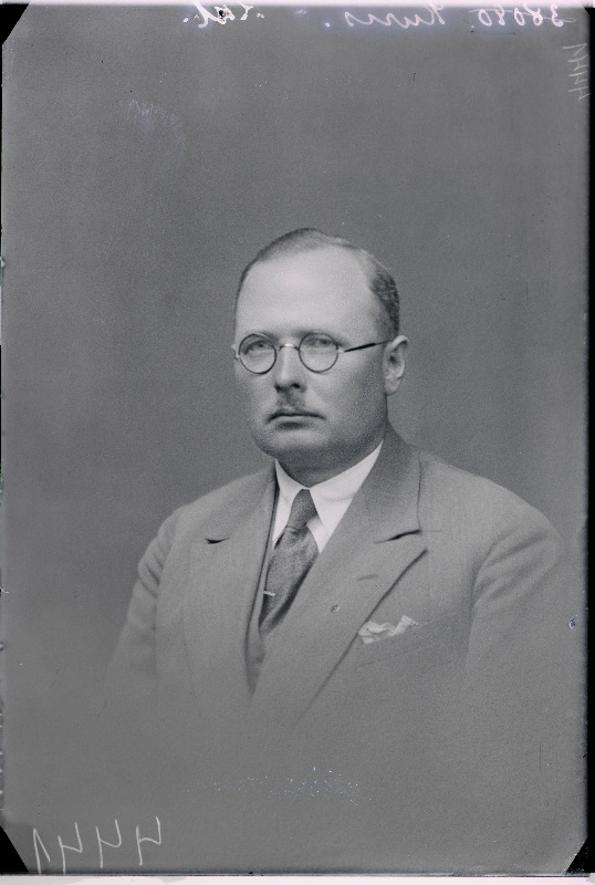 IV Riigikogu liige, kindlustusseltsi Talu juhatuse esimees Rudolph Kuris.