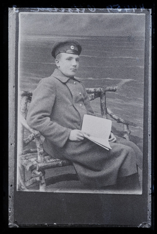 Sõjaväelane, (13.02.1925 fotokoopia, tellija Ottosson).