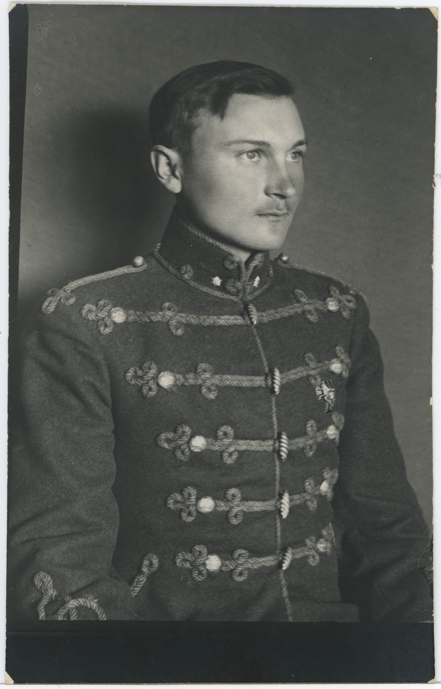 Oskar Augla, portreefoto