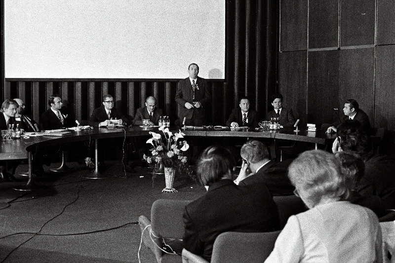 Kinotöötajate sümpoosion hotellis Viru.