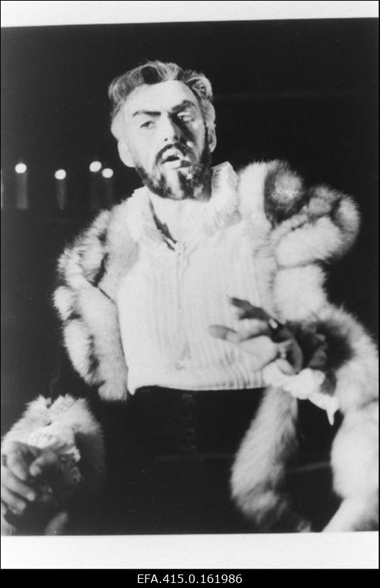 RAT “Estonia” solist Mati Palm Philipp II osas G. Verdi ooperis “Don Carlos”.