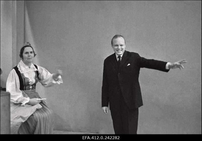 Tallinna Kaubamaja töötajate nääripeol.