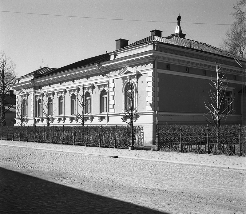 Piispankatu 9, arkkipiispantalo; ulkokuva