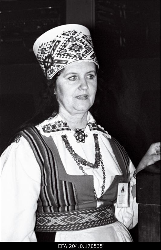 Folklooriassotsiatsiooni Baltica president rahvaluuleteadlane Ingrid Rüütel rahvusvahelisel folkloorifestivalil Baltica 1992.