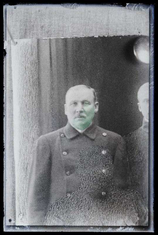 Mees grupifotol, (10.01.1923 fotokoopia, tellija Laurson).