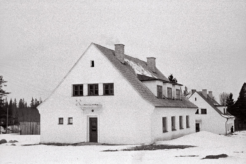 Vastseliina masina-traktorijaama mehhanisaatorite ühiselamu.