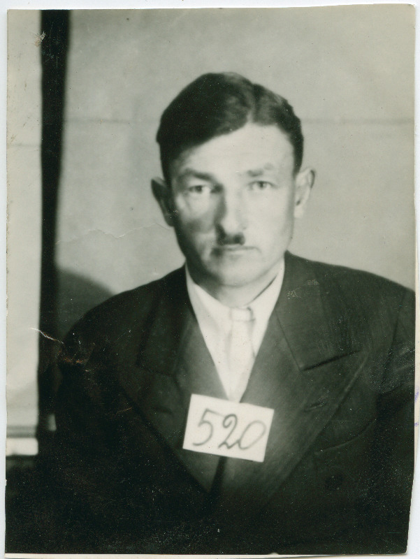 Hoel, Nester Vassili p. (s. 1905). Vangifoto uurimistoimikust.