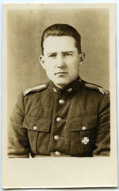 Vladimir Lippert, dokumendifoto