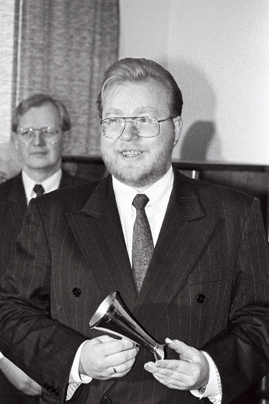 1994. a. kõige pressisõbralikum poliitik  Mart Laar.