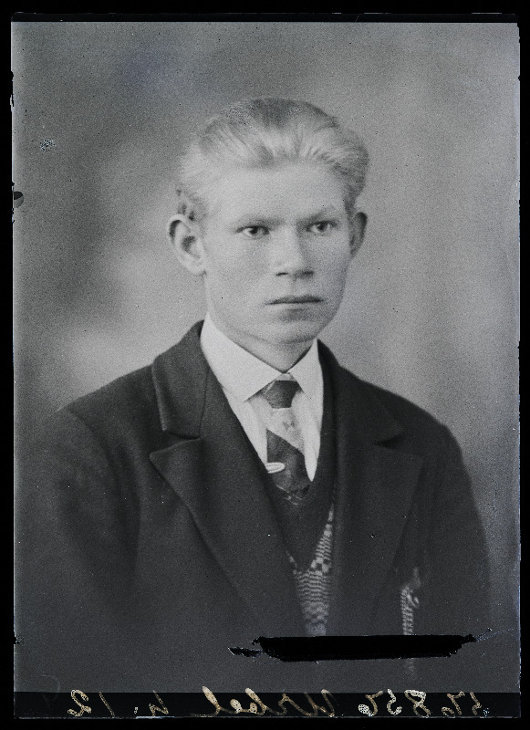 Alfred Urbel Suure-Kõpust.