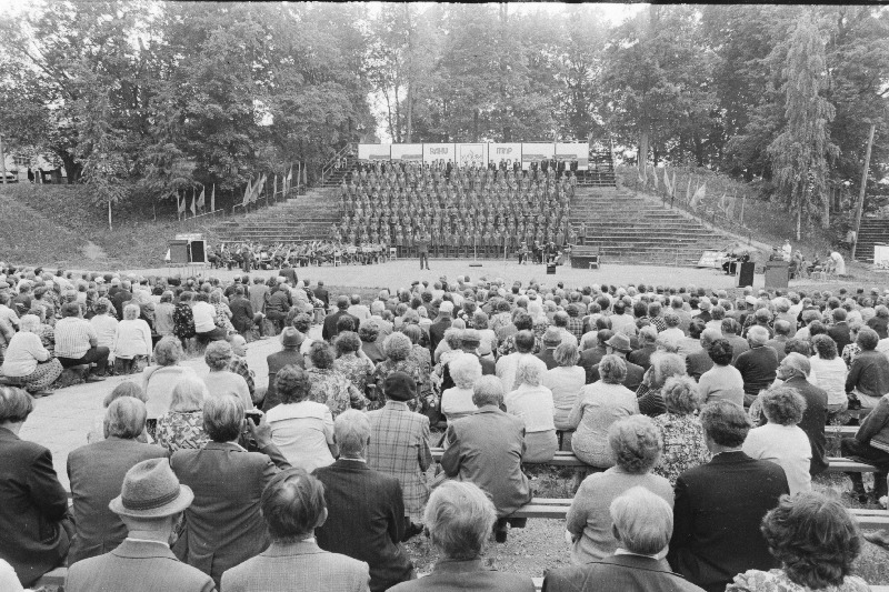 XIV rindesõprade päeval Viljandis esineb sõjaveteranide ühendkoor.