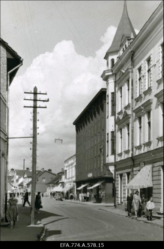 Vaade Tartu tänavale Keskväljaku suunas.