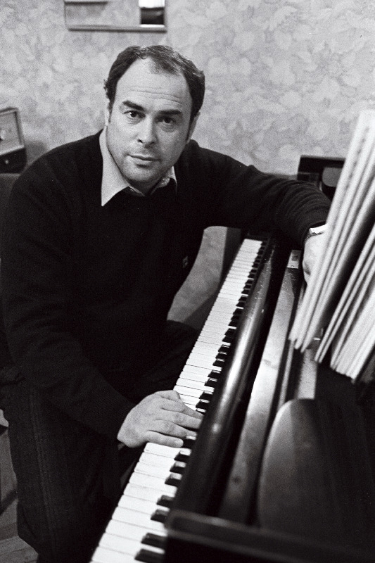 RAT “Estonia” peadirigent, NSV Liidu rahvakunstnik Eri Klas.