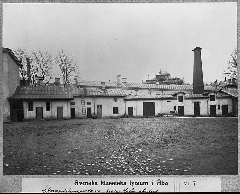 Ruotsalainen lyseo; ulkokuva