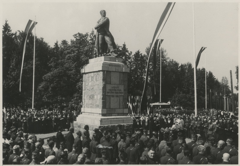 Läti Vabadussõjas langenud Latgale Partisanide Polgu liikmete mälestussamba avamine