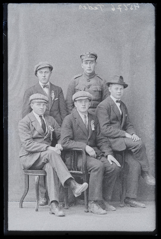 Grupp mehi, (foto tellija Jüri Teder).