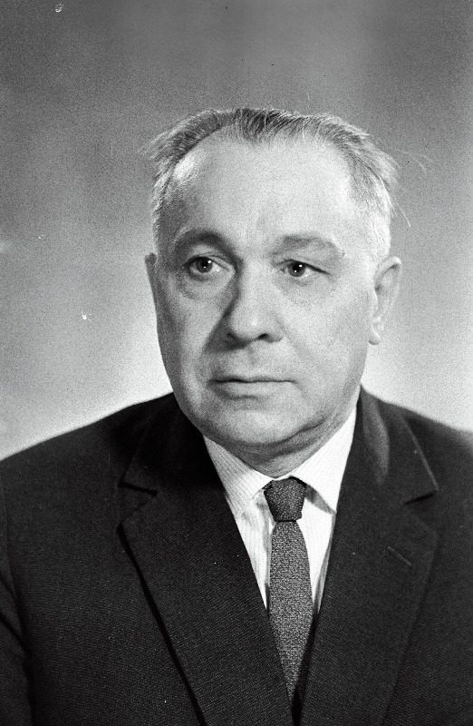 Tšernikov, S. - Eesti NSV Ülemnõukogu seitsmenda koosseisu saadik.