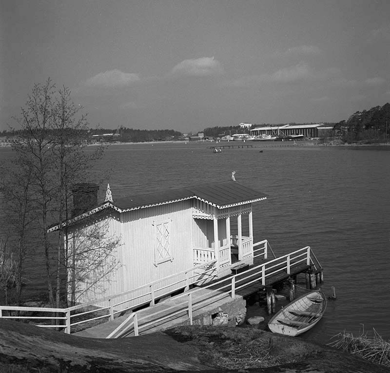 Nadeschda, Tamminiemi; ulkokuva