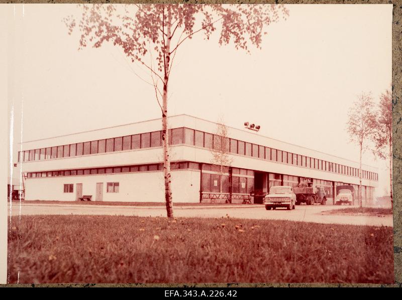 Pärnu Kolhoosiehituskontori autoremonditöökoda.