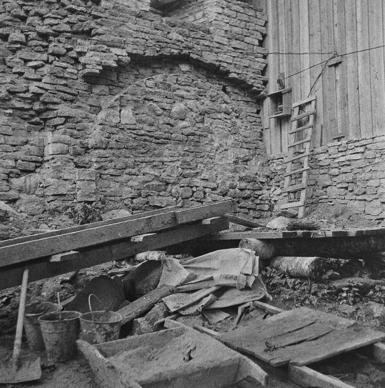 Padise klooster. SW-vaade lõunatiiva N-seinale pärast taastamist