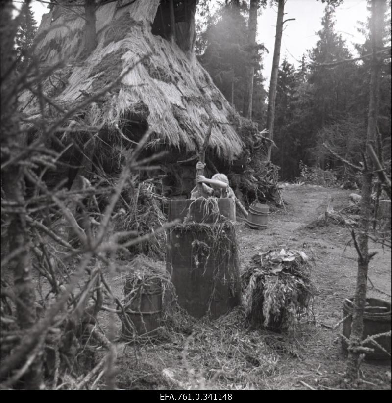 Stuudio "Tallinnfilm" muusikaline lastefilm "Nukitsamees" filmivõtted. Kusti osatäitja Ülari Kirsipuu.