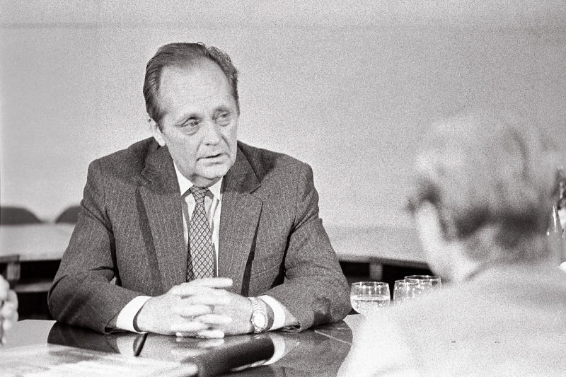 Vaino Väljas.
