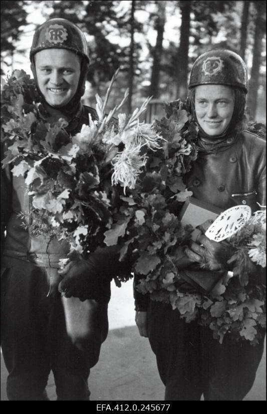 ENSV 1953. a ringrajasõidu esivõistlused. Olev Kaseorg, Õilme Kaseorg