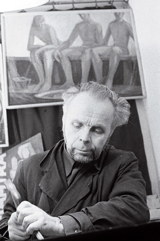 Isetegevuslik tarbekunstnik, EKP Rapla Rajoonikomitee osakonnajuhataja Ermi Littover.