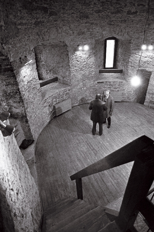 Vaade Tallinna linnamüüri Loewenschede torni ennistatud korrusele.