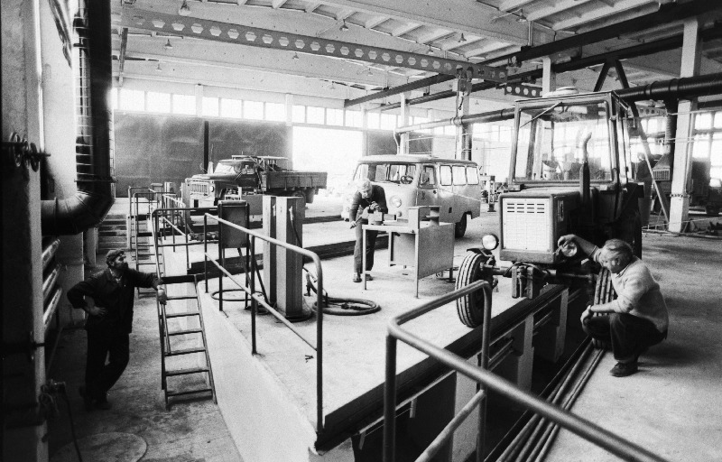 Pärnu rajooni Halinga kolhoosi töökoja sisevaade.