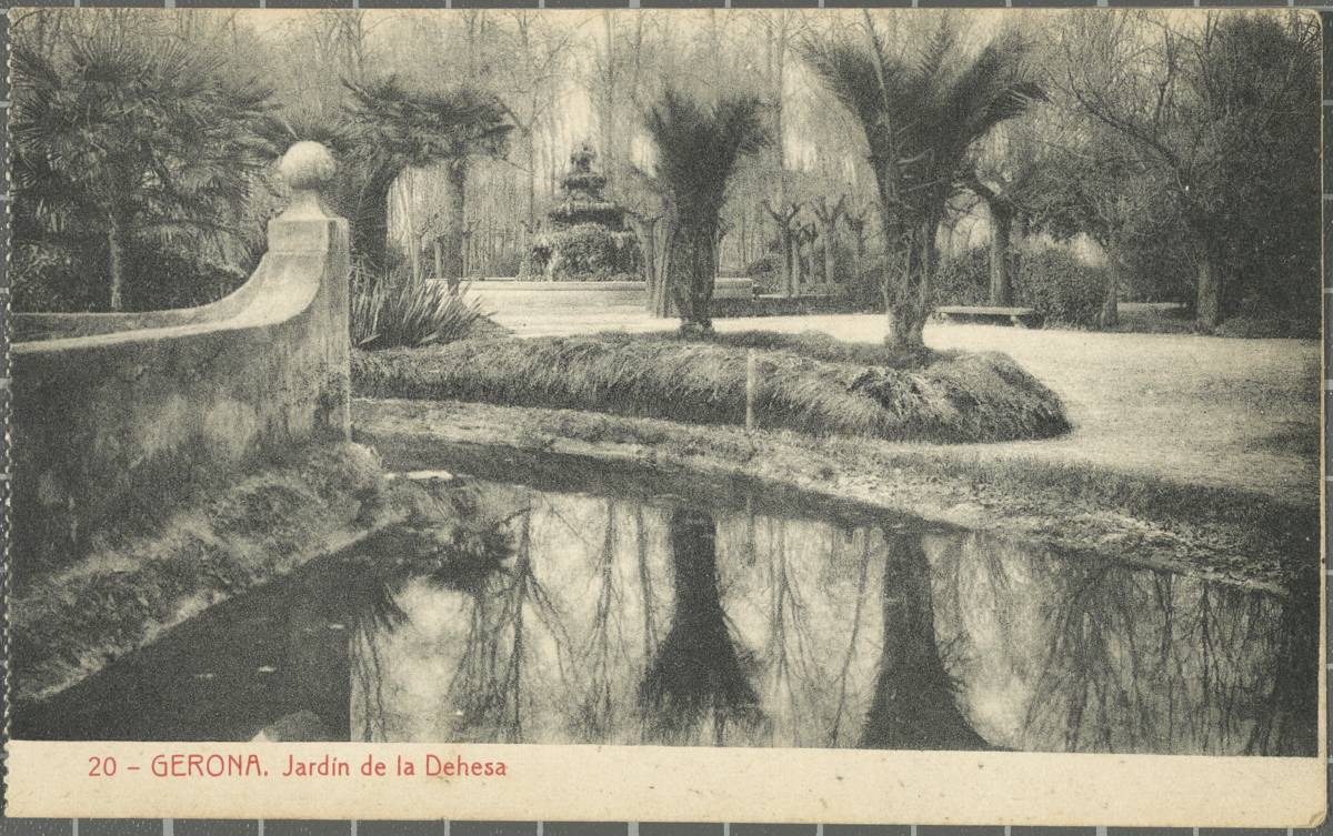 20-Gerona. Hardín de la Dehesa - The Gardens of Queen Victoria in the Dehesa, with the spring in the centre. First, the stream of the Dehesa.