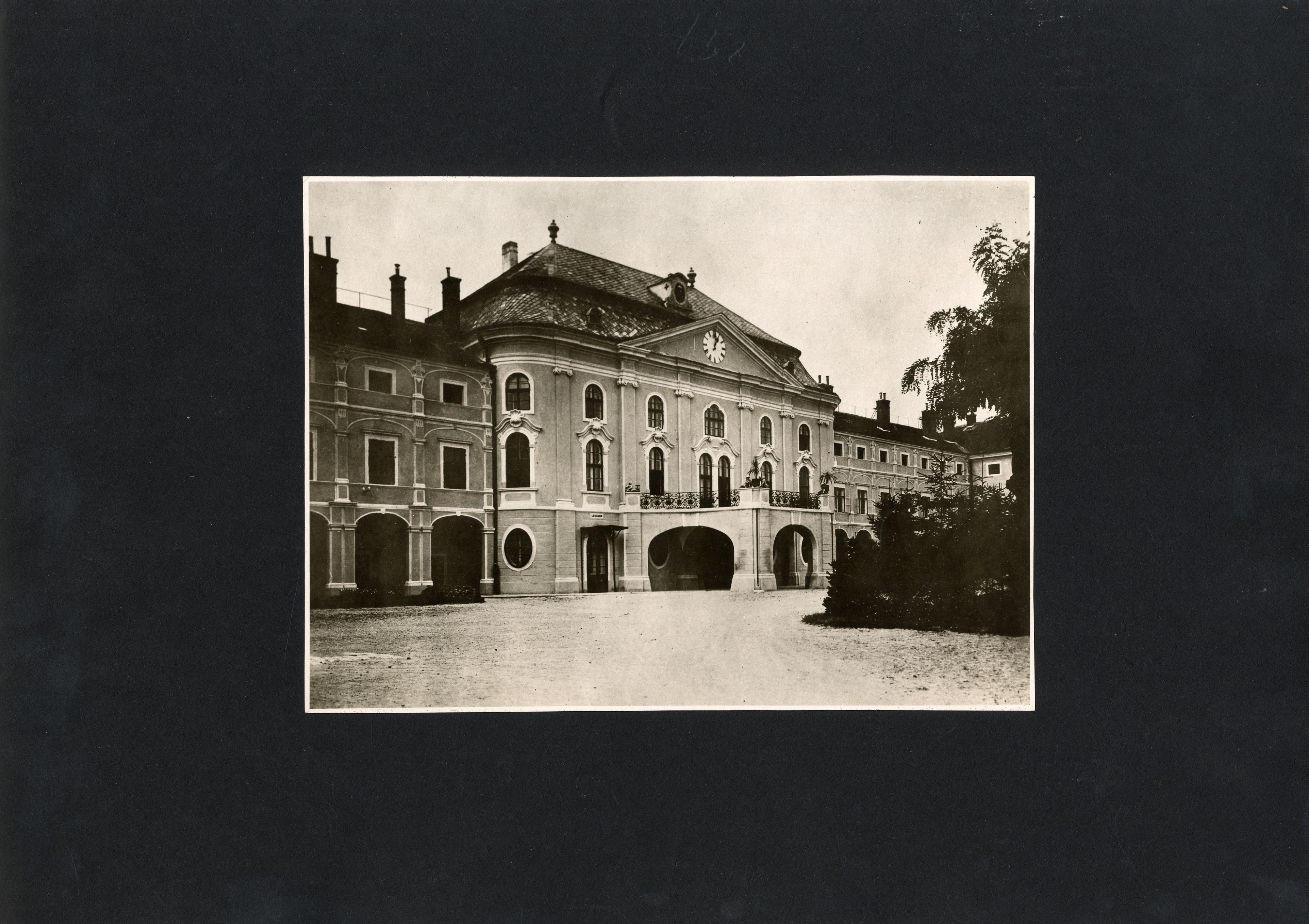 Révhelyi Elemér képei