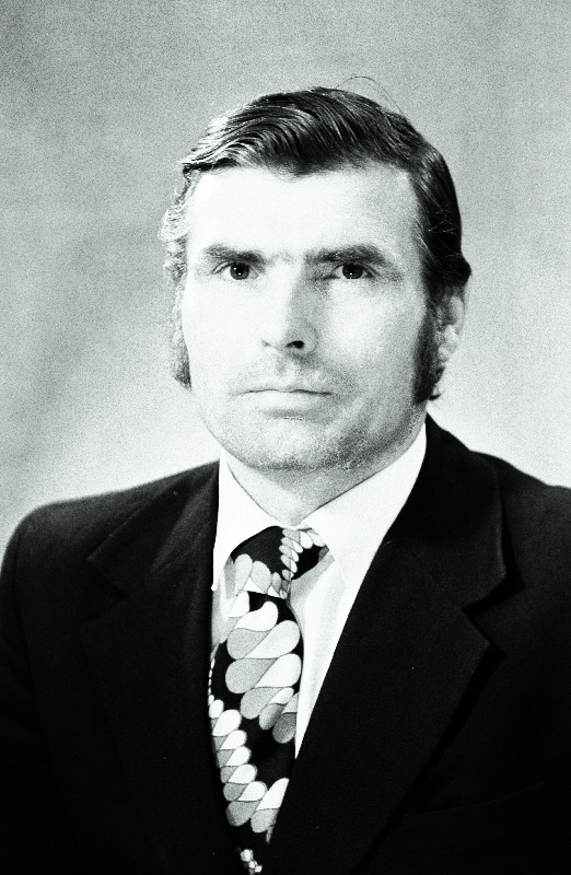 Nikandrov, Jevgeni - Eesti NSV Ülemnõukogu saadikukandidaat.