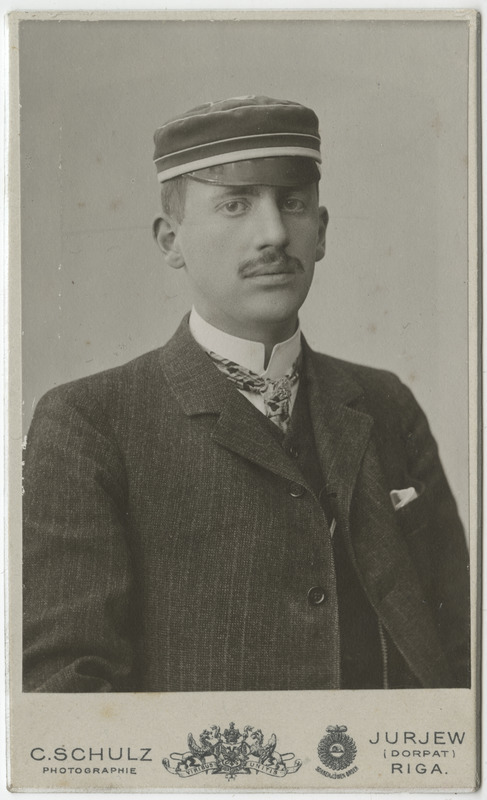 Korporatsiooni "Livonia" liige Reinhard Otto, portreefoto