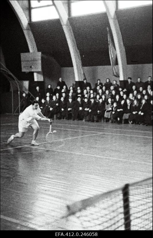 Tallinna ja Leningradi noorte demonstratsioon-võistlused tennises.