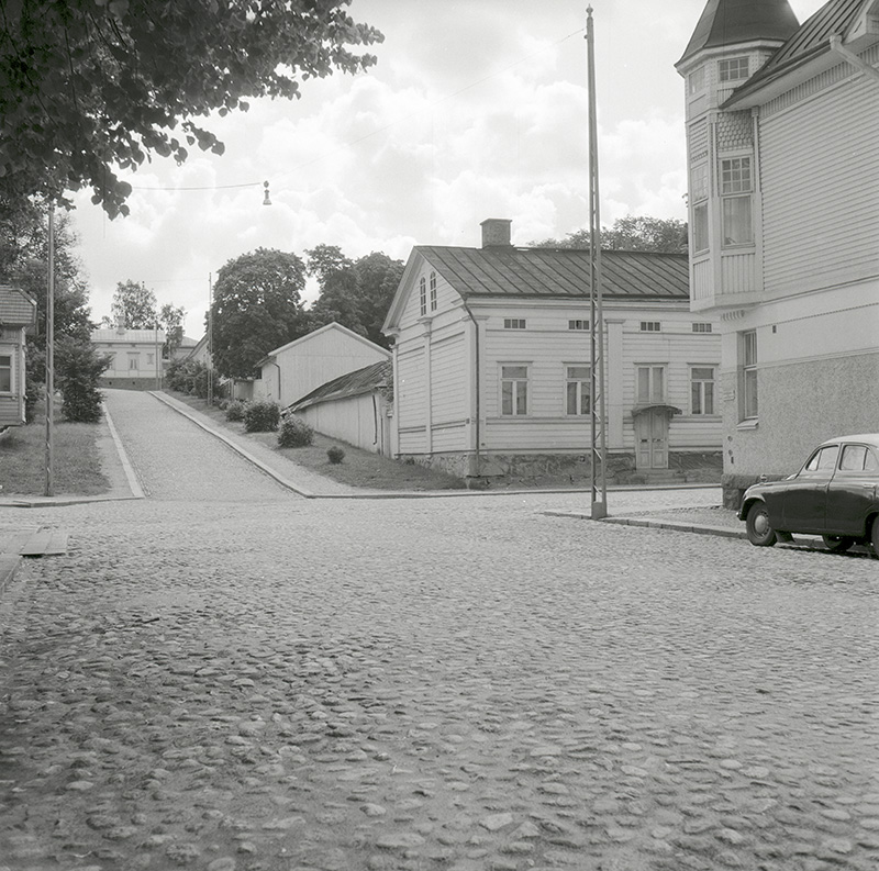 Piispankatu 10 - Agricolankatu 3