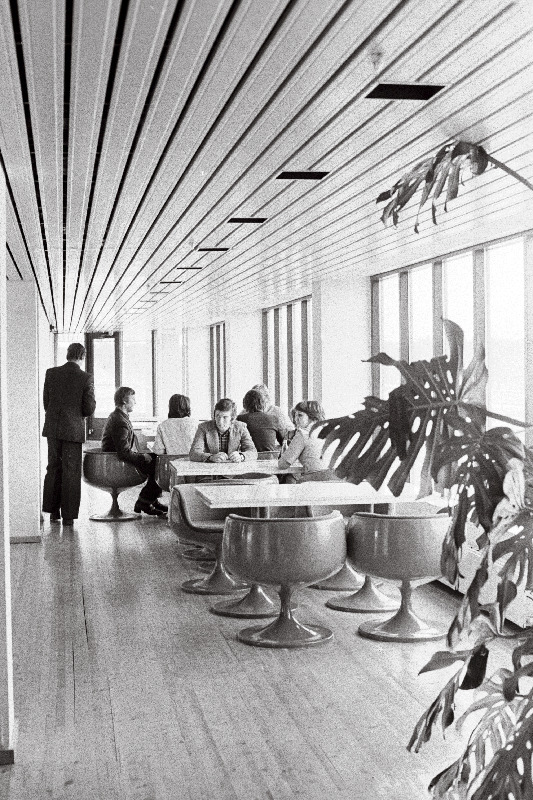 Pirita purjespordikeskuse jahtklubi kohvik.